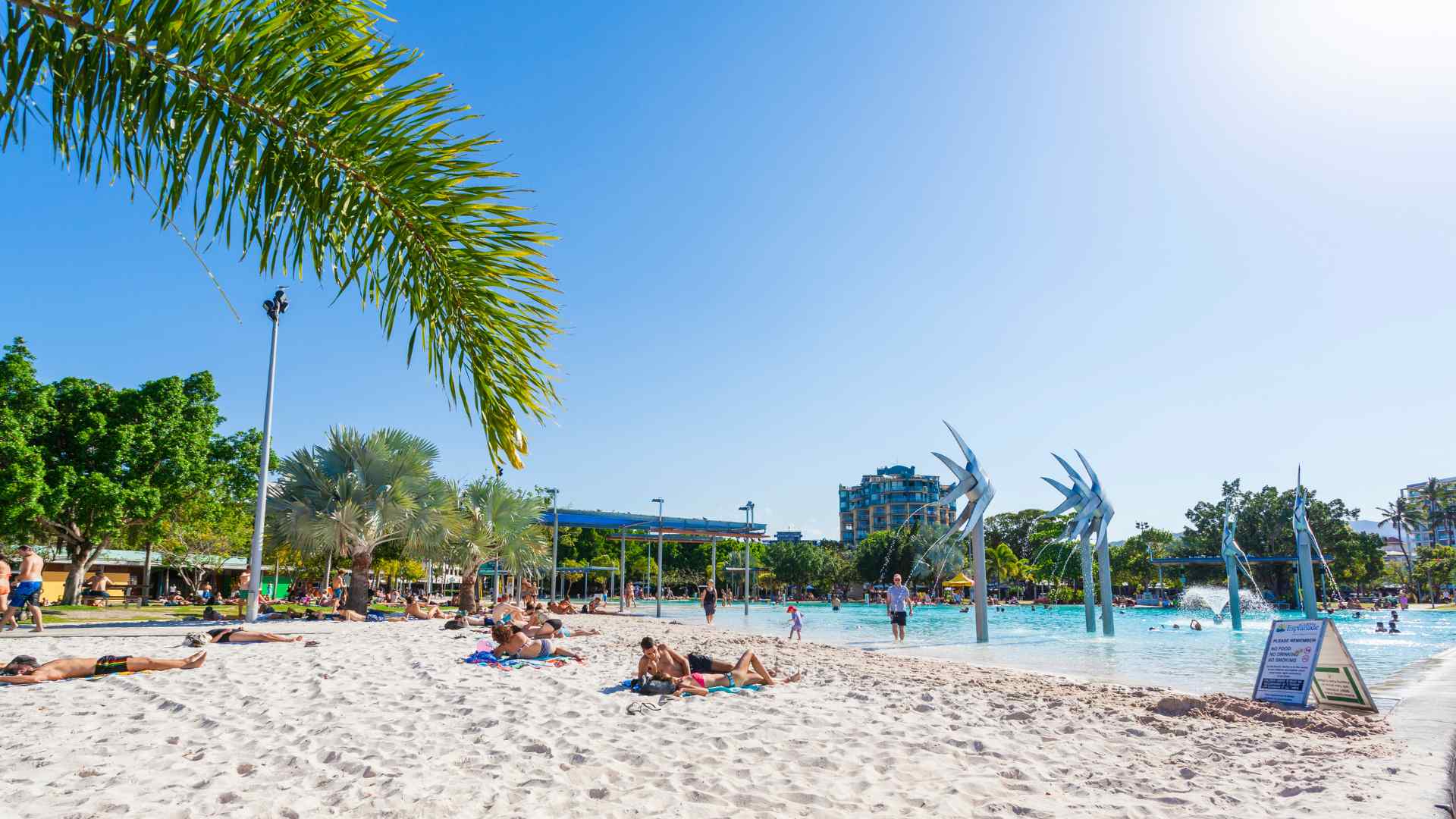 Holiday nanny in Cairns